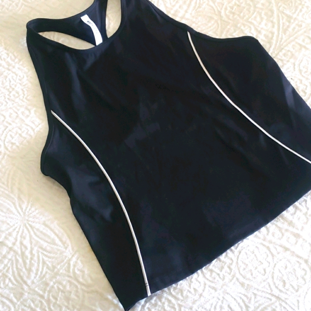Athleta top